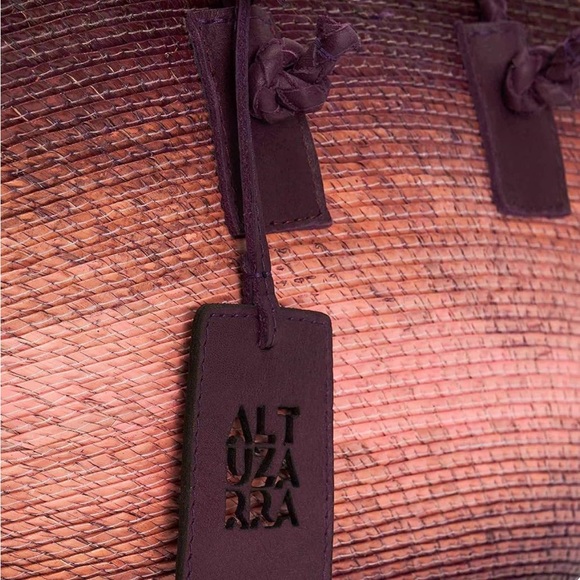 NWOT ALTUZARRA Watermill Bag. - Picture 4 of 5